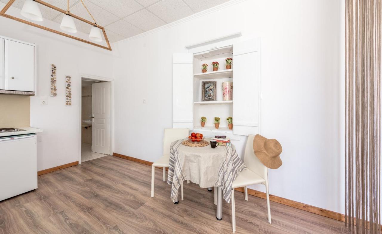 Plakes Sea View Apartment Plaka (Milos) Екстер'єр фото